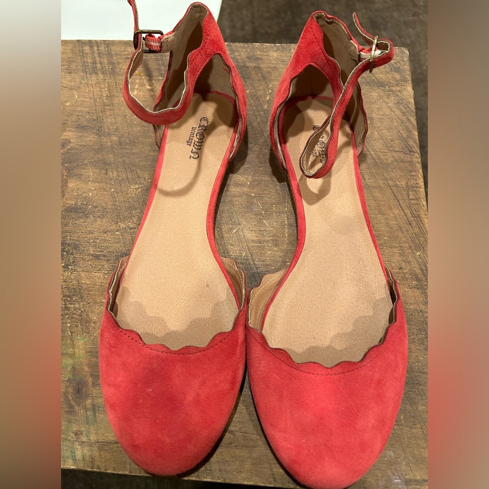 Crown Vintage red suede flats with scalloped border and ankle strap